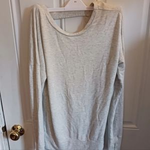 Open back sweatshirt oversized